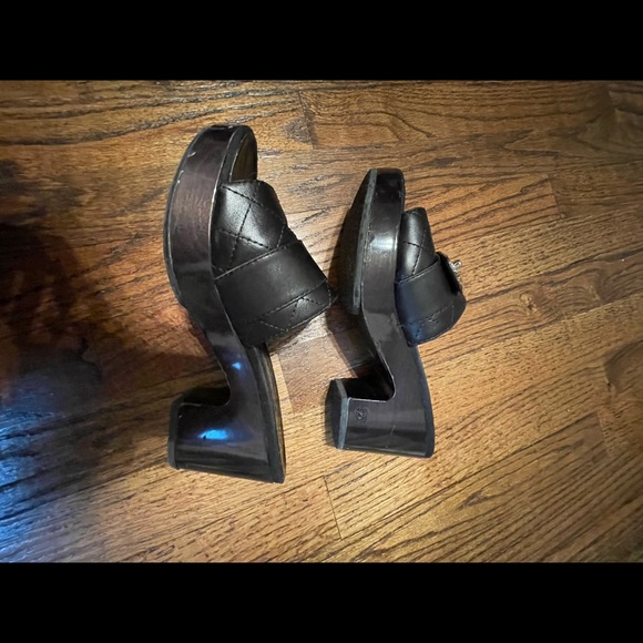 Chanel sandals - Picture 3 of 14
